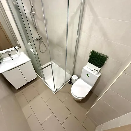 Soares New Flats, * Лиссабон